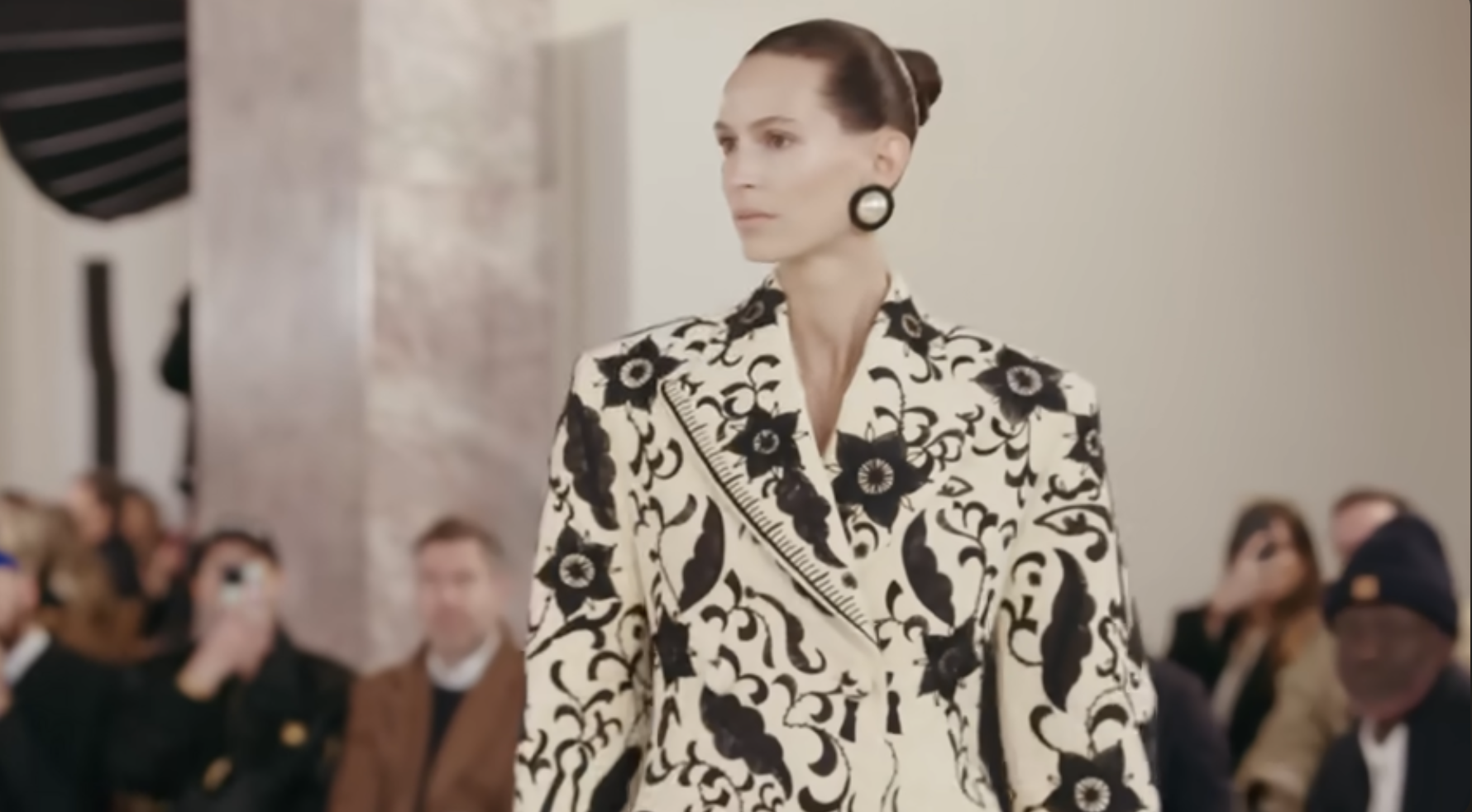 SCHIAPARELLI HAUTE COUTURE SPRING SUMMER SHOW 2025